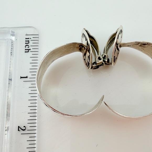 Vintage Native American Style Sterling Silver Wide Tapered Hoops- 21g - Picture 6 of 10